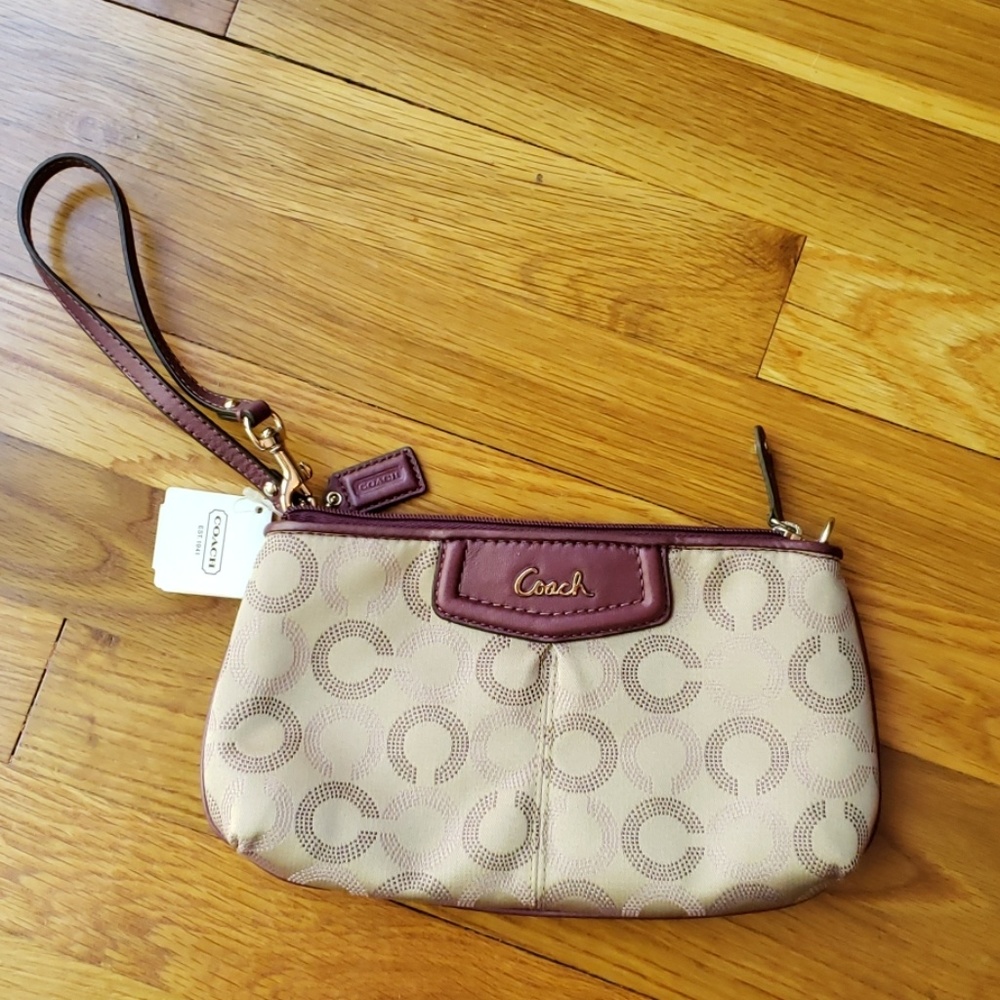NWT Coach Wristlet